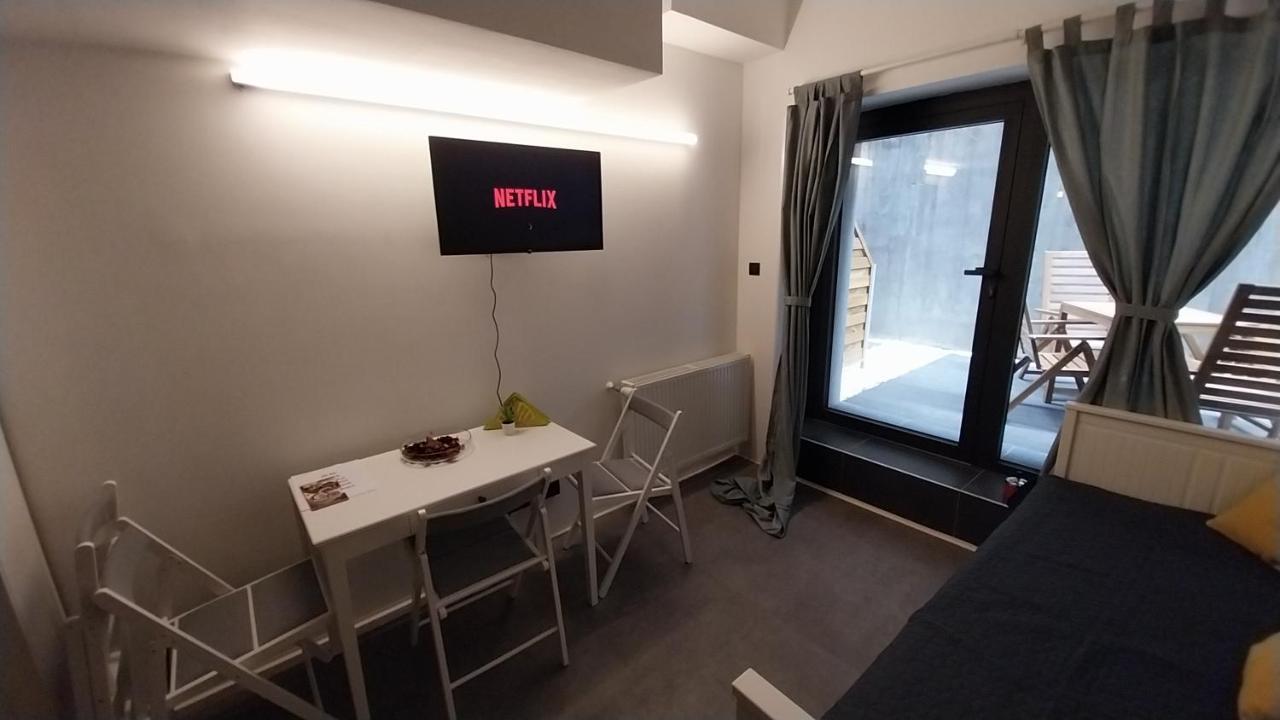 Appartamento Peaceful Basement With Terrace & Free Gym Budapest