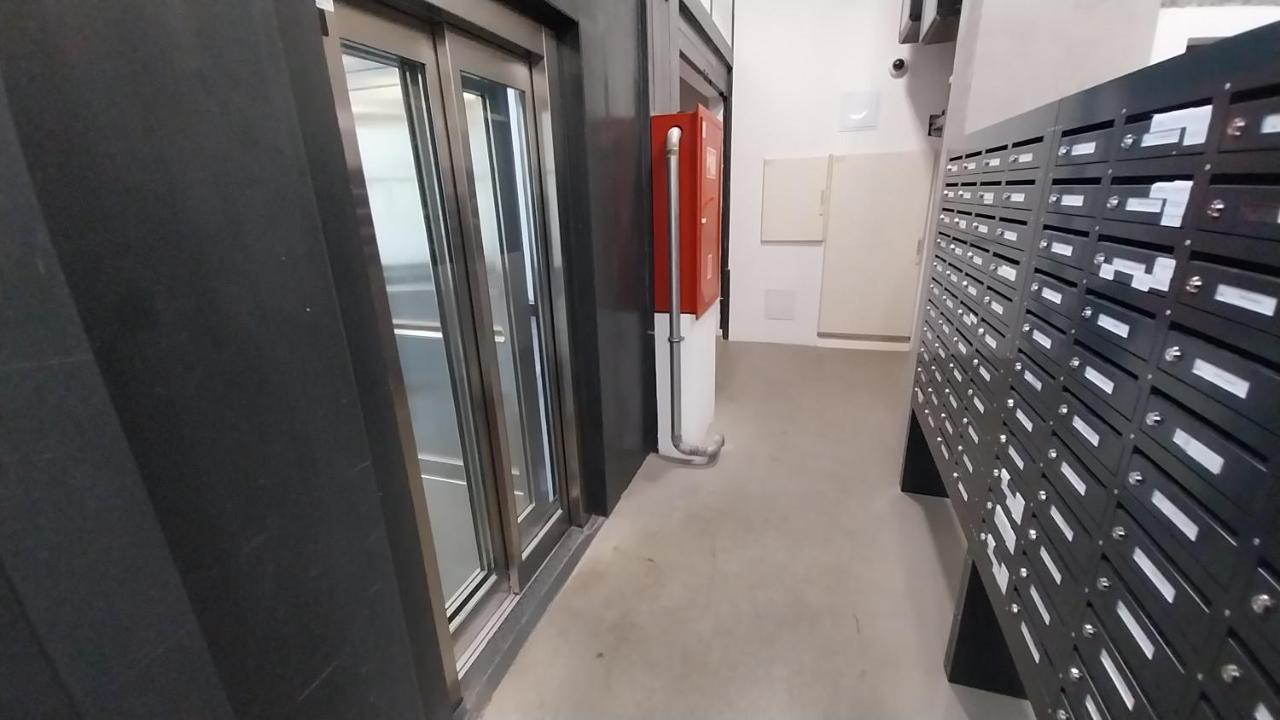 Peaceful Basement With Terrace & Free Gym Appartamento *