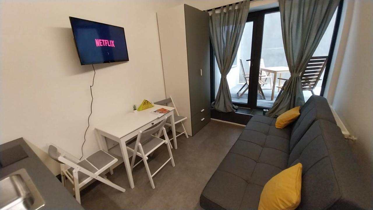 Apartament Peaceful Basement With Terrace & Free Gym