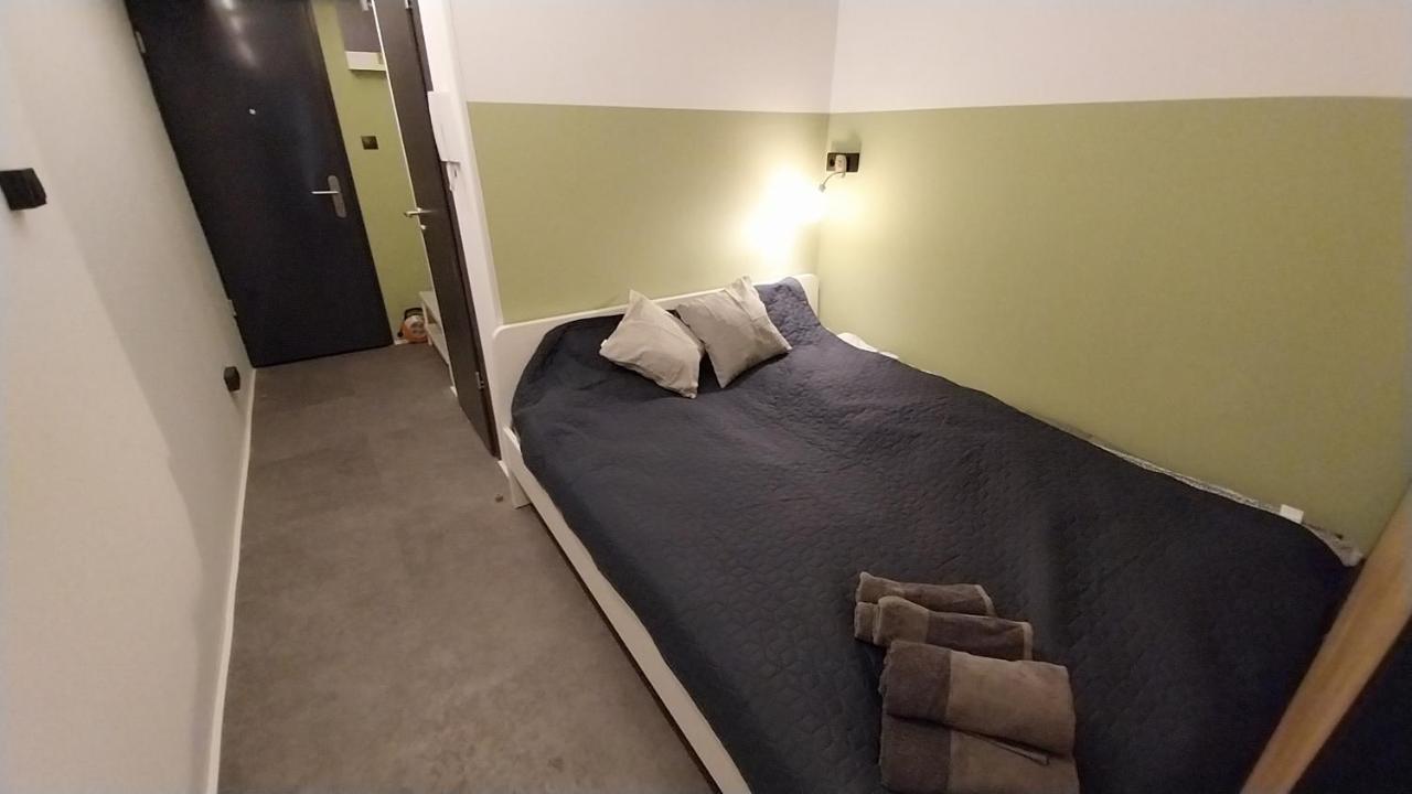 Apartament Peaceful Basement With Terrace & Free Gym *