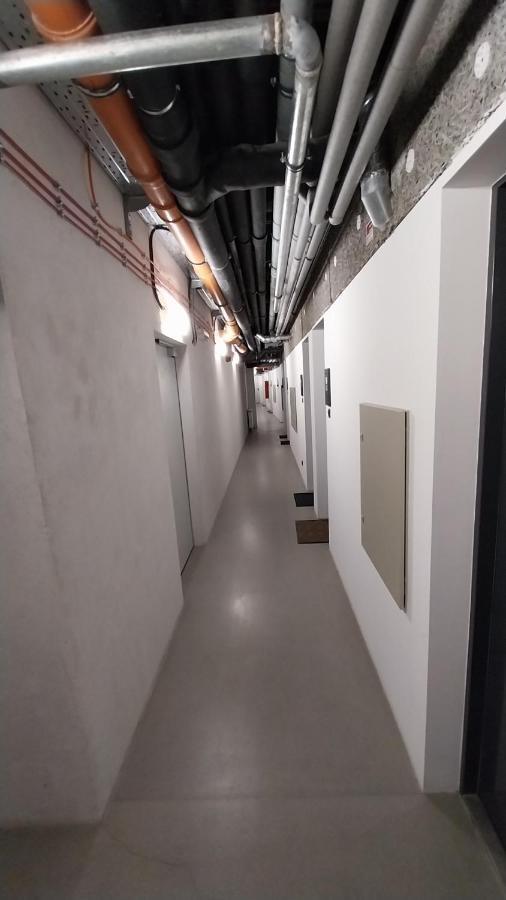 Apartamento Peaceful Basement With Terrace & Free Gym