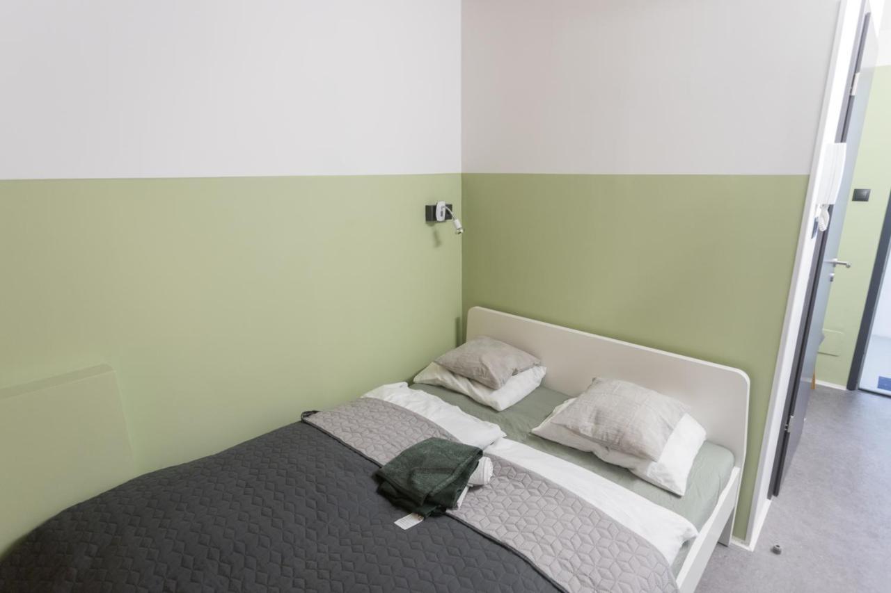 Peaceful Basement With Terrace & Free Gym * Budapešť