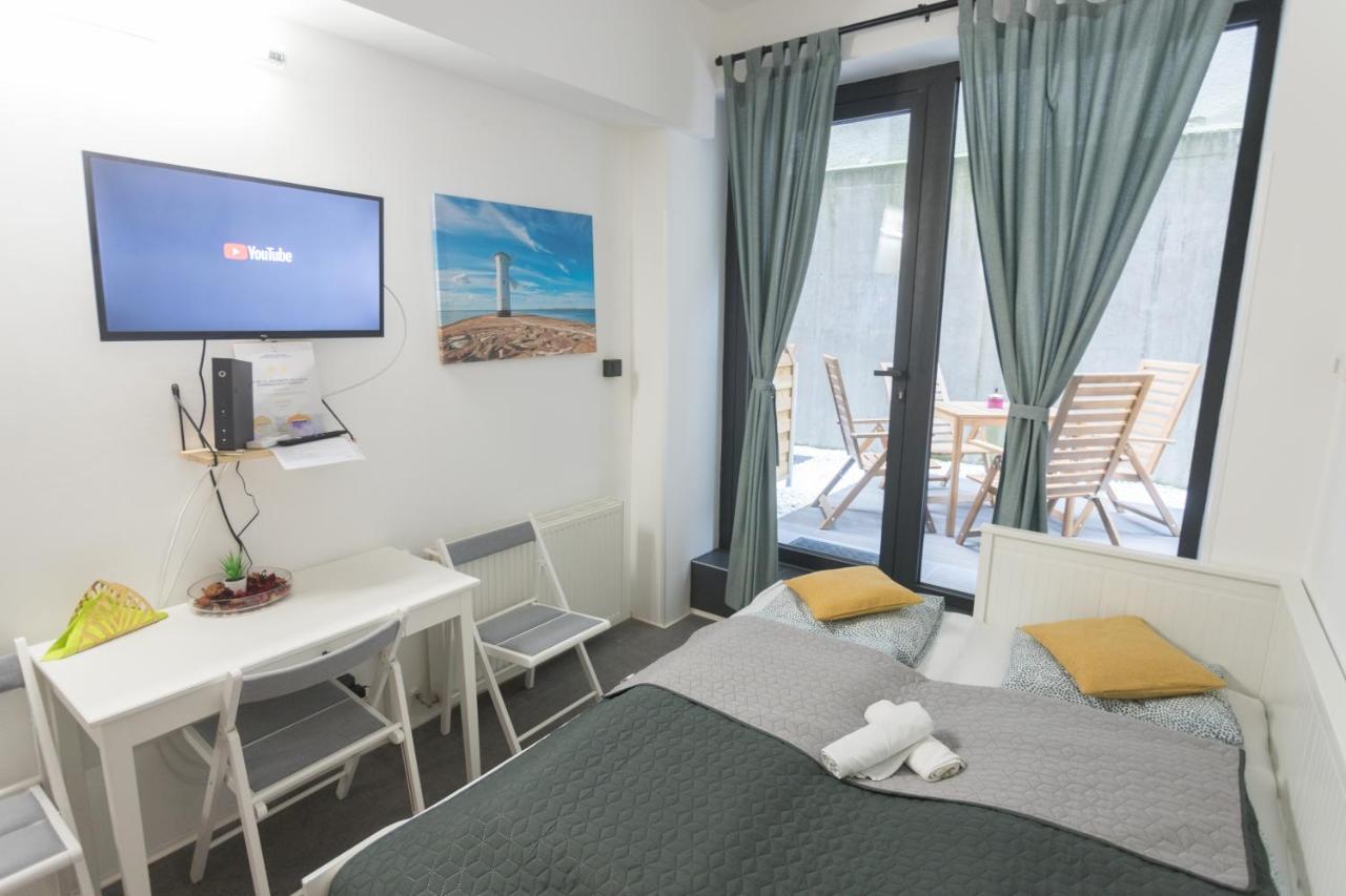 Peaceful Basement With Terrace & Free Gym * Budapešť